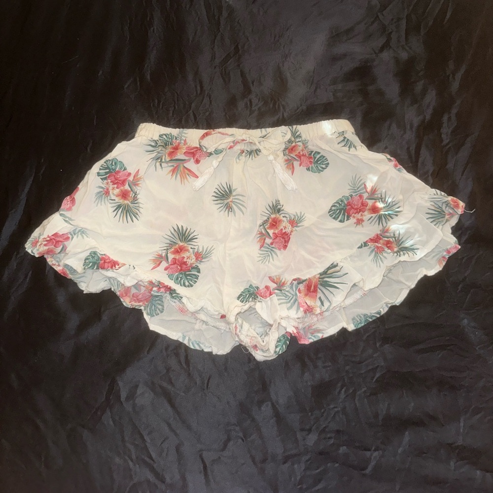 Flowy flowered Shorts